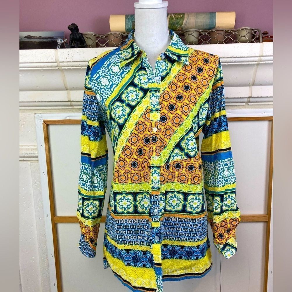 NWOT Van Gogh colors eyelet long button down 2 way sleeves, oversized